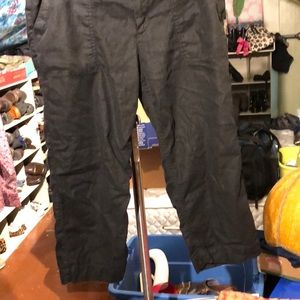 Sonoma Pants - Black Capri mid rise Sonoma jeans. Sonoma Pants - Black Capri mid rise Sonoma jeans.